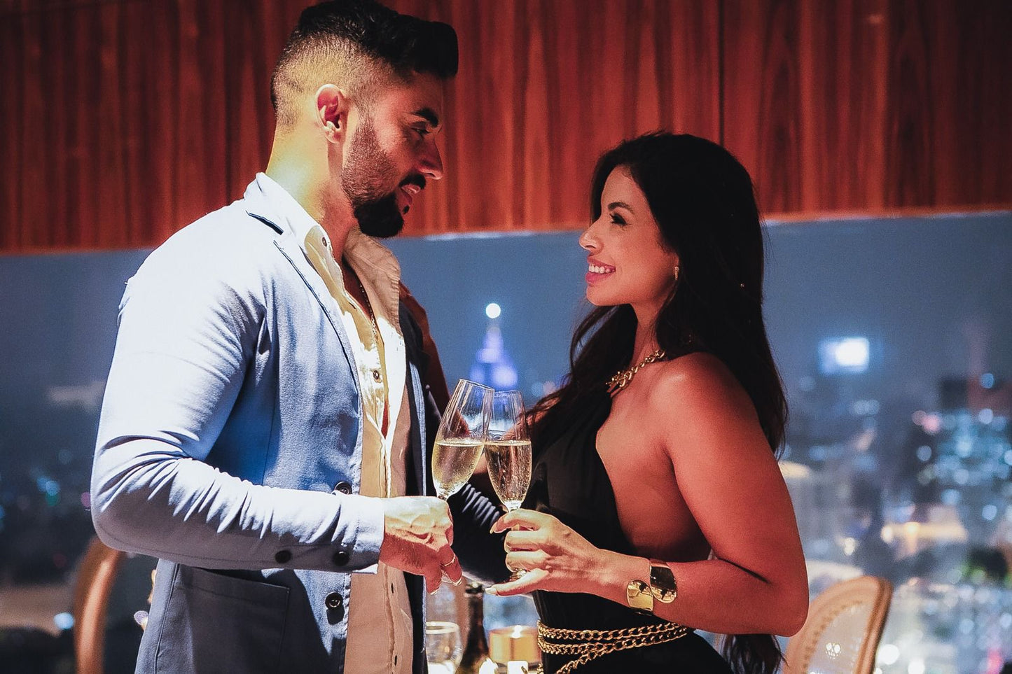 Rota Gourmet | Sky & Table -  Sua noite all inclusive: acesso VIP, voo panorâmico e jantar completo no Terraço Itália.